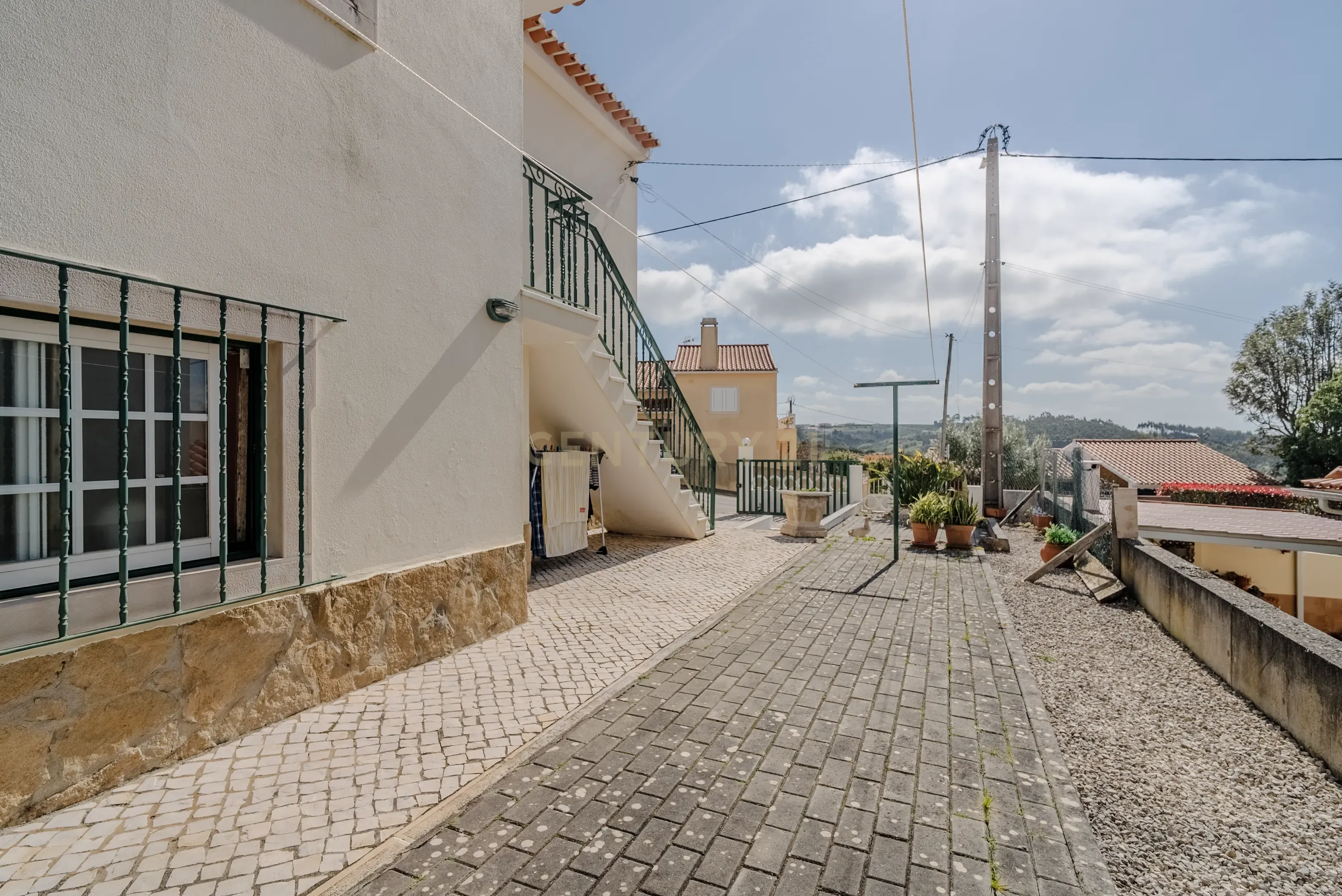 Moradia T2 Duplex - Mafra - Image 27